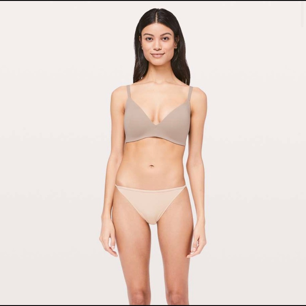 Lululemon Take Shape Bra
Soft Sand - Picture 4 of 5